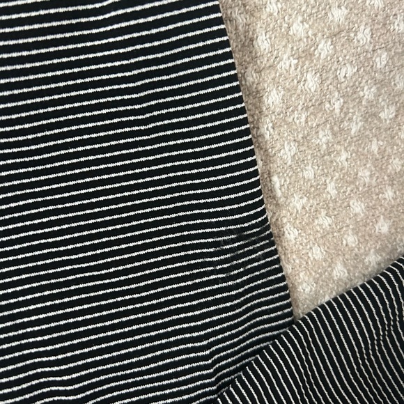 Lululemon swiftly tech longsleeve - tempo stripe black white, size 8 - Picture 5 of 6